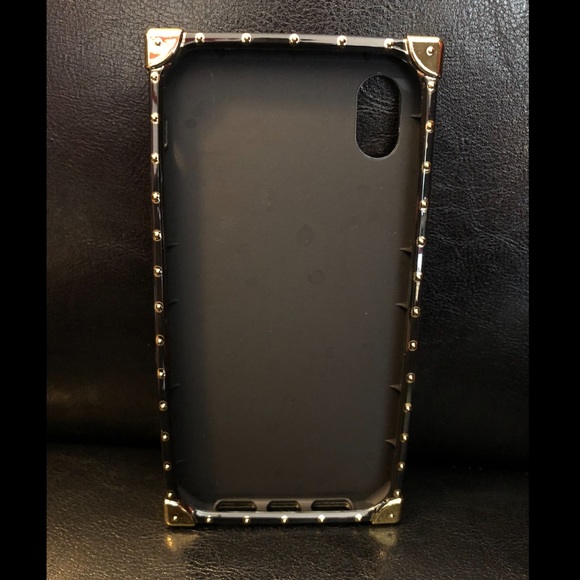 💥SOLD💥iPhone case - Picture 2 of 2